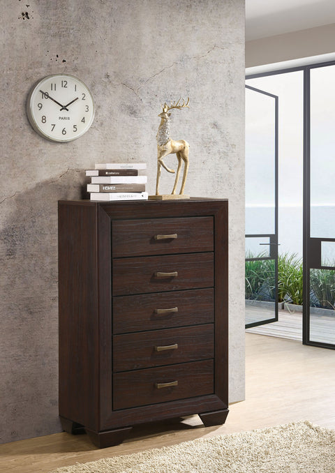 Cómoda para dormitorio Kauffman de 5 cajones, cacao oscuro