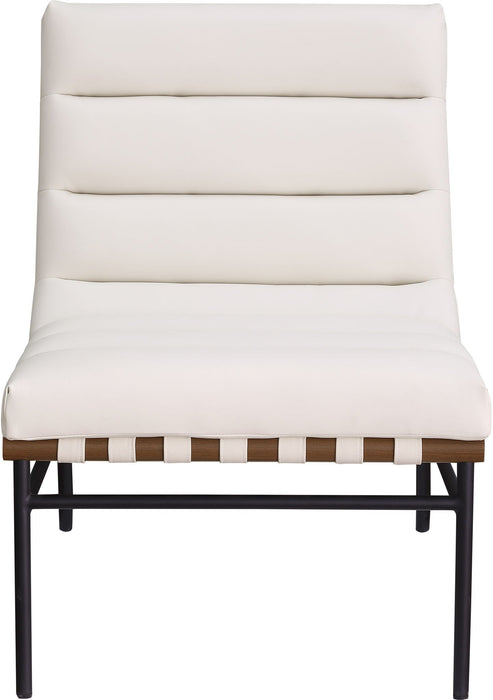 Sillón decorativo tapizado de cuero vegano Burke