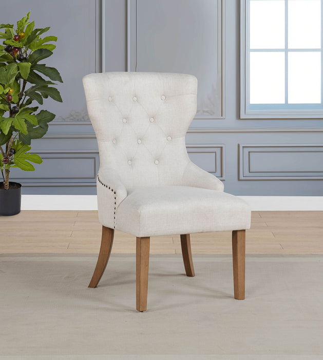 Silla auxiliar de comedor tapizada en tela Baney, crema y roble oscuro