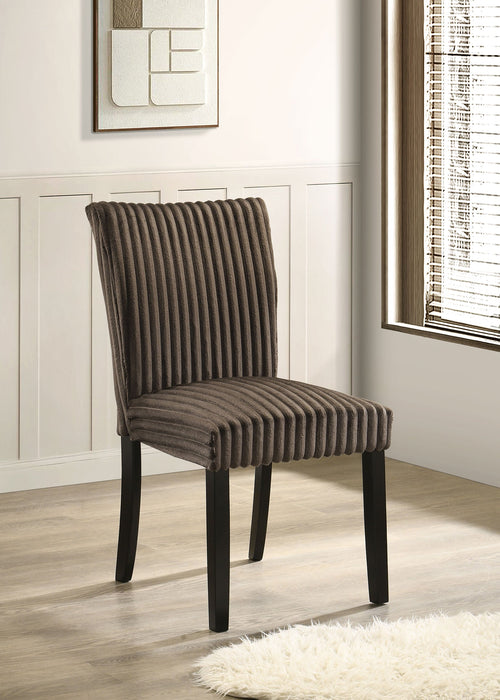 Silla de comedor lateral Dermott tapizada Parson color crema (juego de 2)