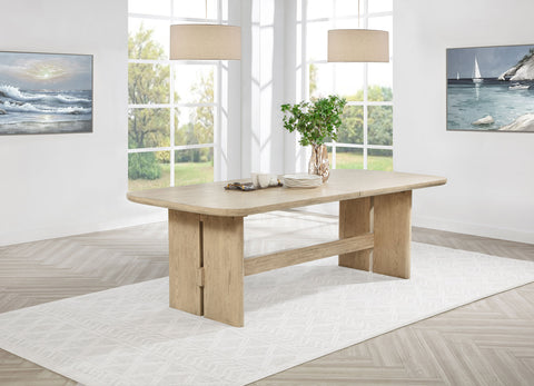 Mesa de comedor rectangular Kailani de madera de roble beige de 110 pulgadas