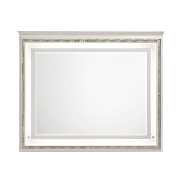 Audra Mirror