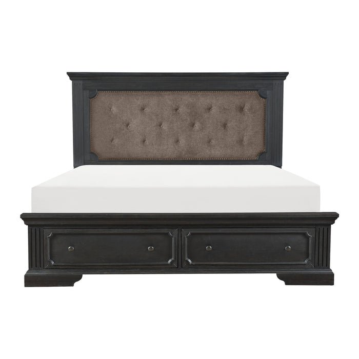 Bolingbrook (3)Queen Platform Bed with Footboard Storage