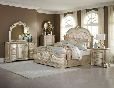 Antoinetta Mirror