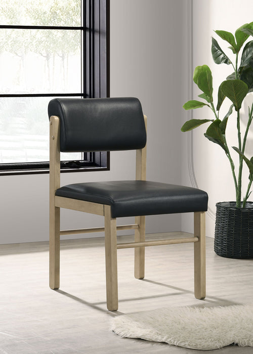 Silla de comedor tapizada Kehoe en color crema y roble natural (juego de 2)
