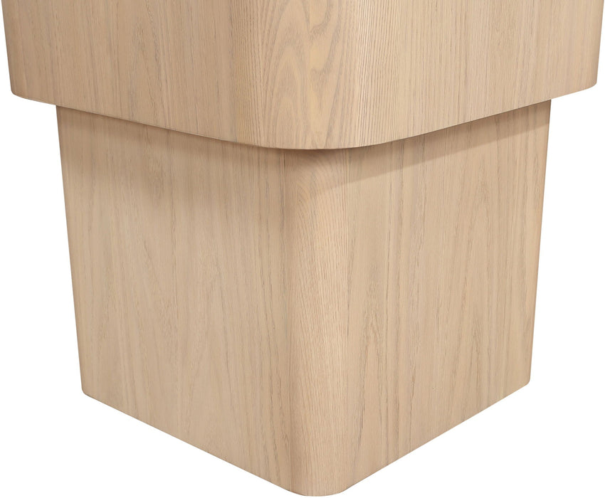 Oakmont Oak Veneer End / Side Table