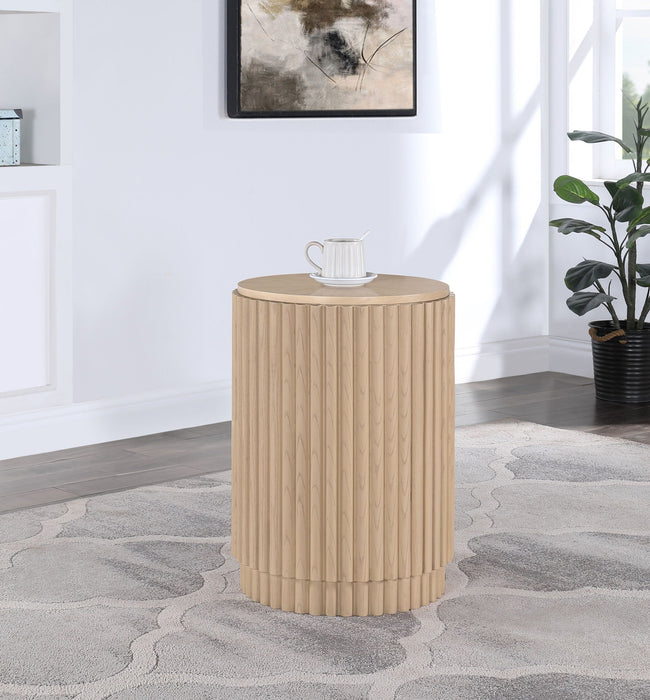 Ronin Solid Wood And Oak Veneer End Table