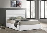 Cama California King tapizada Felicity de 53 pulgadas, blanca