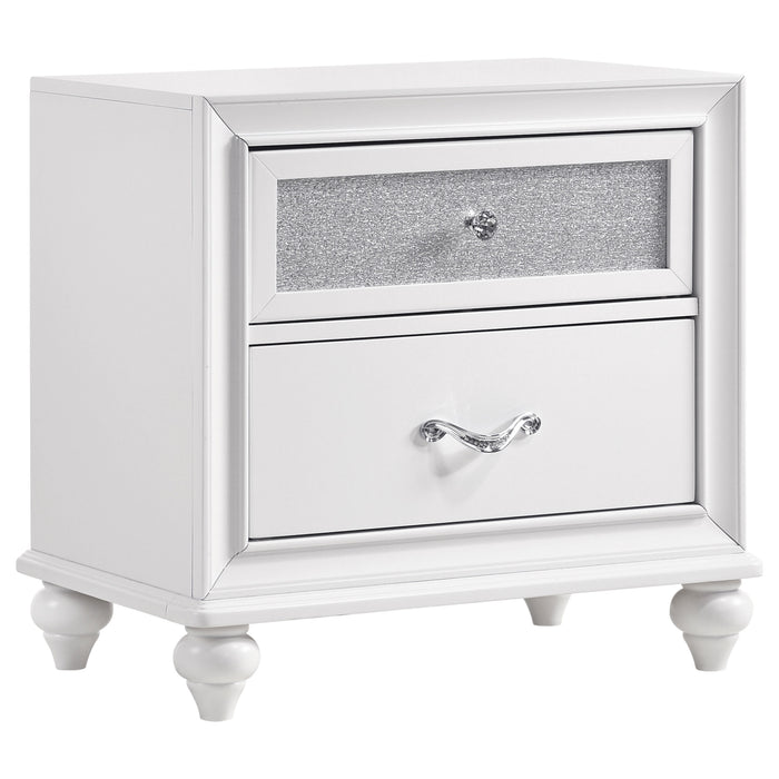 Juego de dormitorio Barzini tamaño Eastern King de 5 piezas - blanco