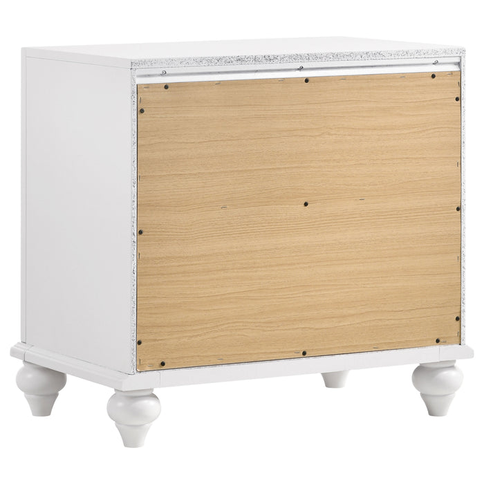 Juego de dormitorio Barzini tamaño Eastern King de 5 piezas - blanco