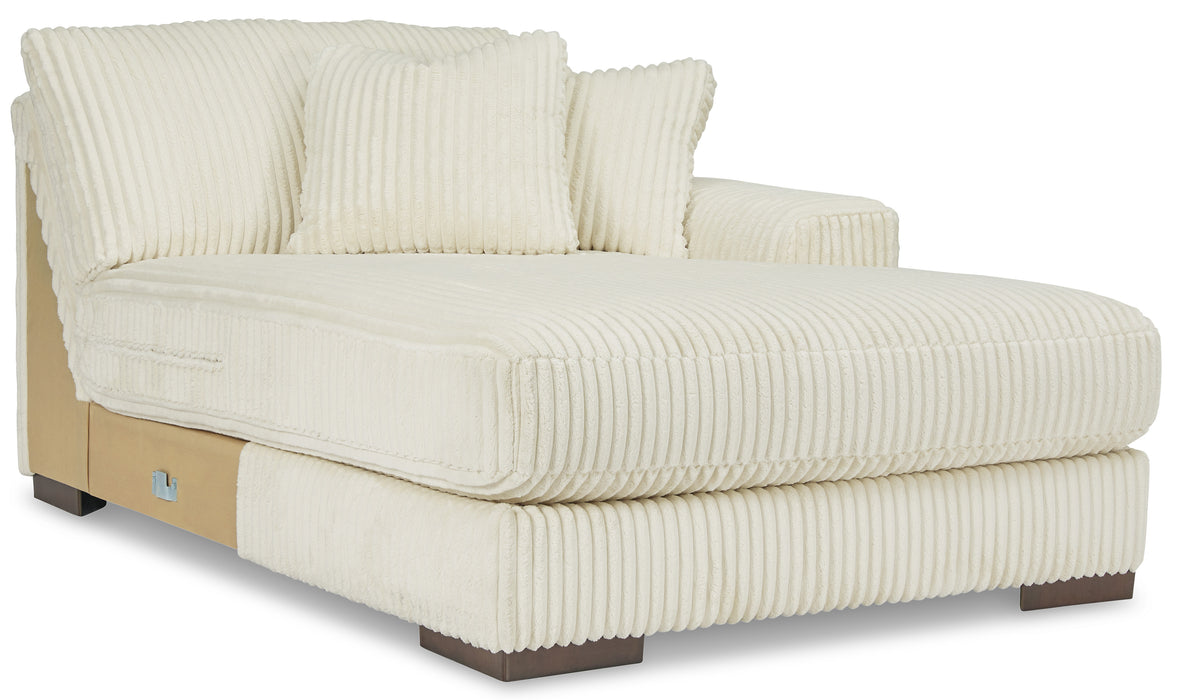 Lindyn Super Chaise