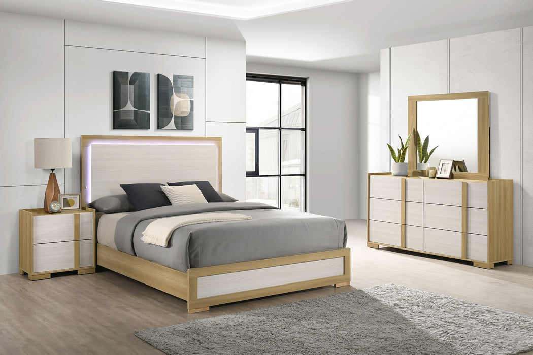 Hyland 5-piece Eastern King Bedroom Set Natural