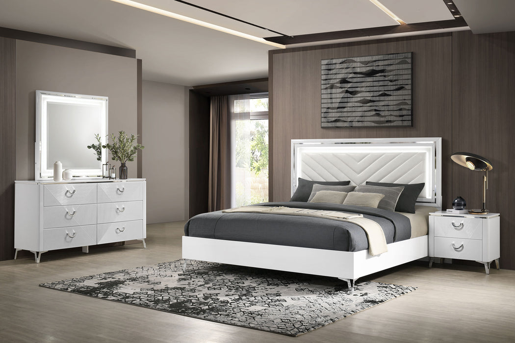 Cassia 5-piece Queen LED Bedroom Set White High Gloss