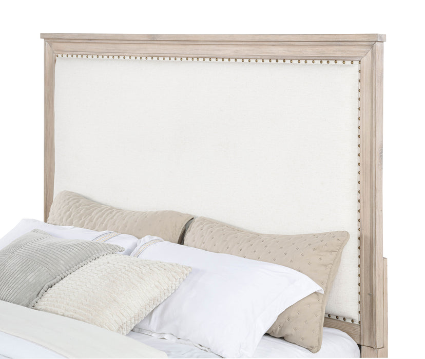 Cama de panel Pembroke de 66" - roble lavado