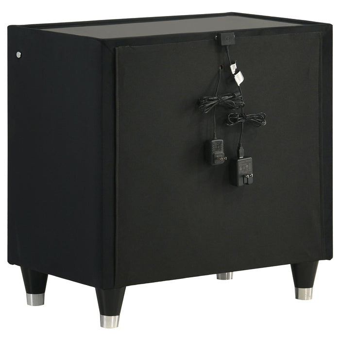 Juego de dormitorio tapizado de terciopelo con LED Ravenne tamaño Queen de 5 piezas - negro