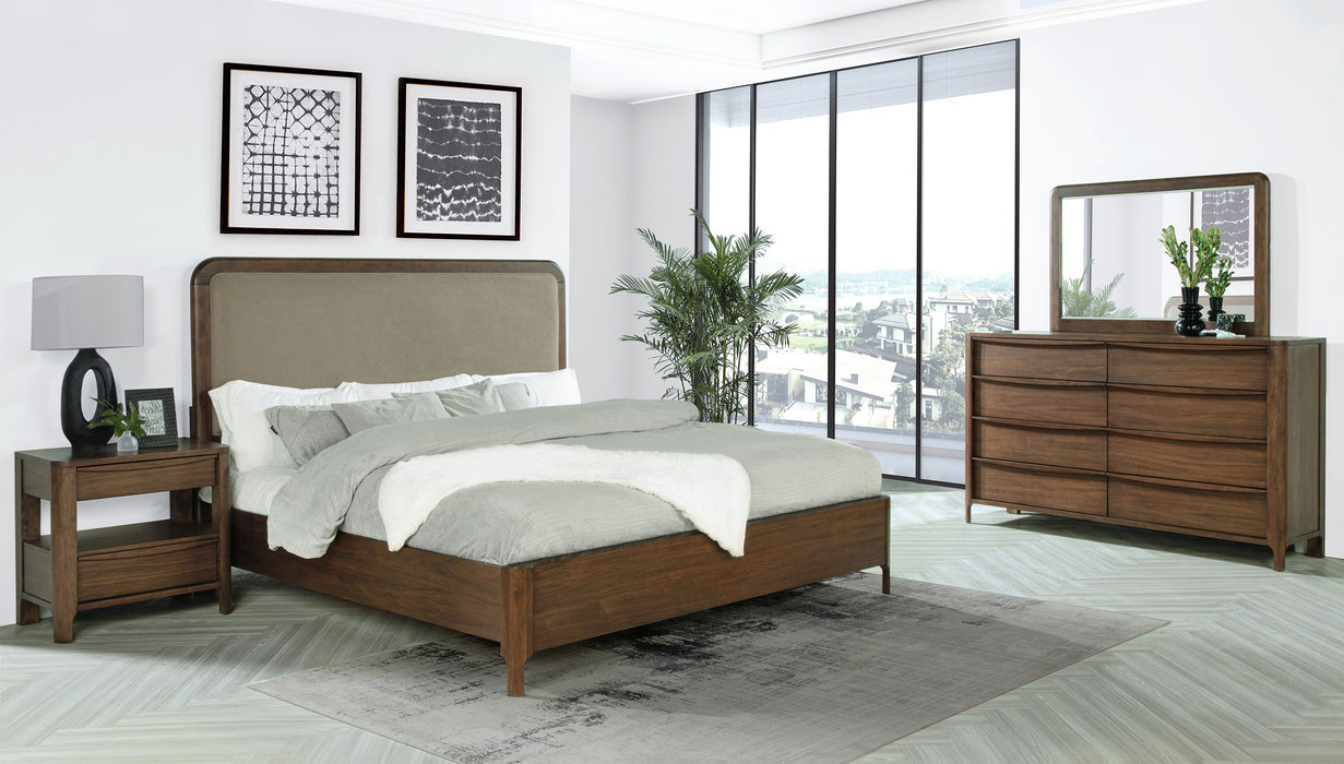 Maderia 5-piece Eastern King Bedroom Set Walnut