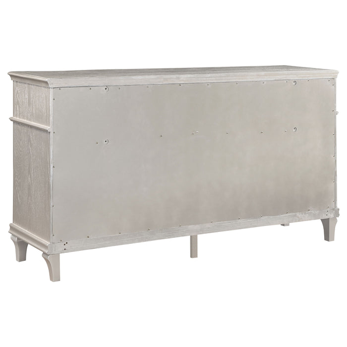 Juego de dormitorio Evangeline tamaño Eastern King de 5 piezas - roble plateado