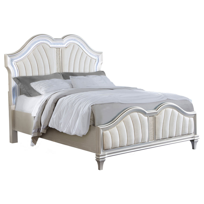 Cama de panel de madera con LED Evangeline - roble plateado