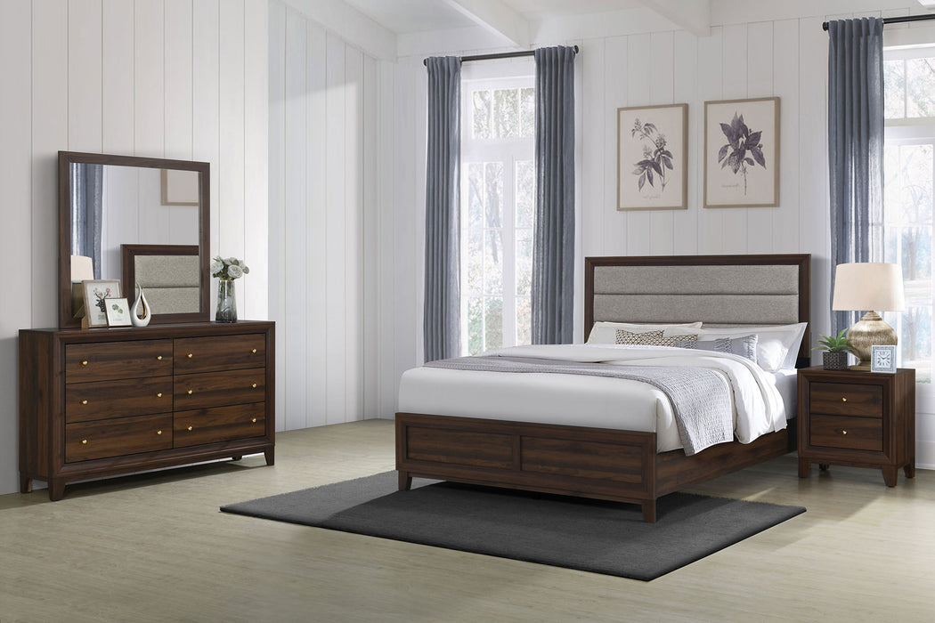 Welsley 5-piece California King Bedroom Set Walnut