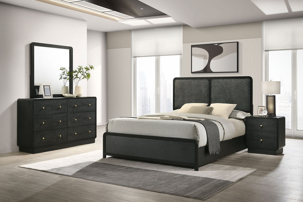 Cavelle 5-piece Eastern King Bedroom Set Black