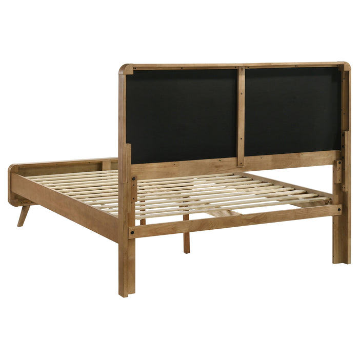 Juego de dormitorio Robyn tamaño Queen de 5 piezas - fresno claro