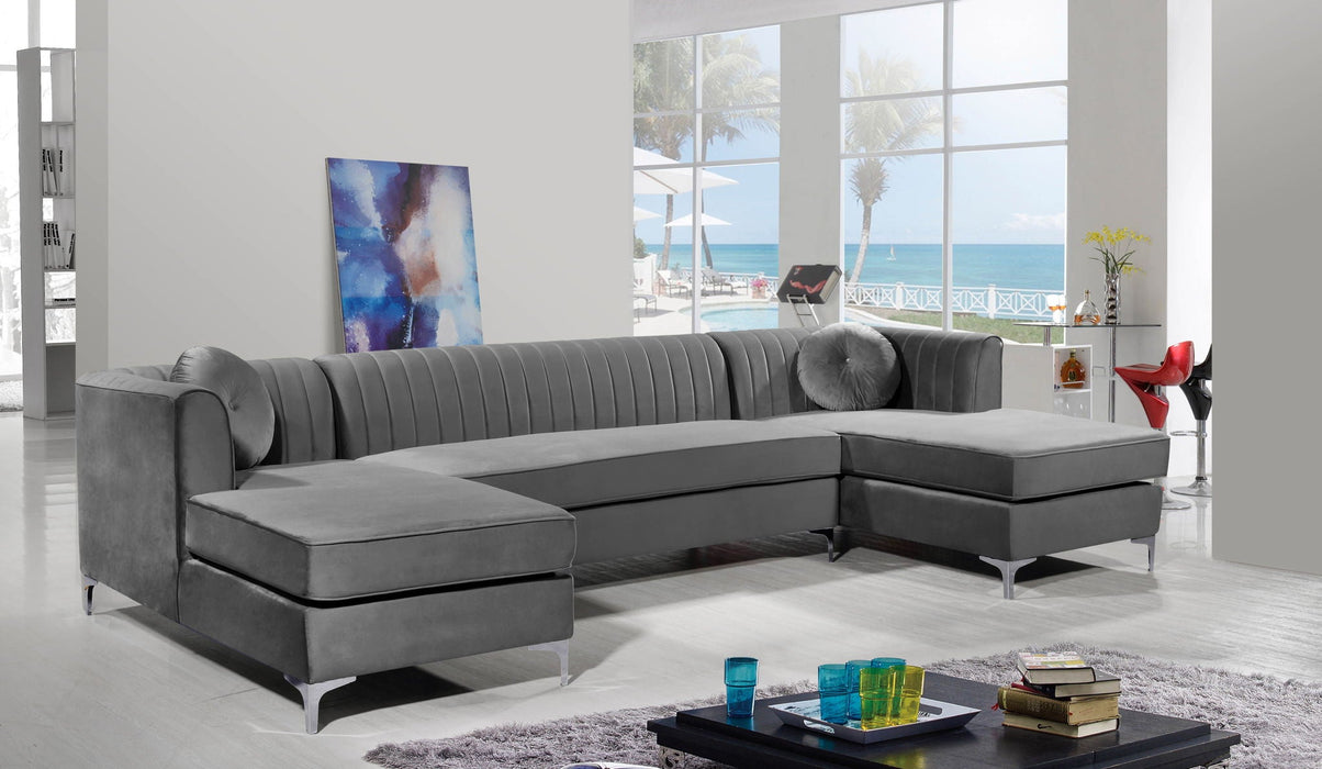 Seccional tapizado de terciopelo Graham de 132" de 3 piezas
