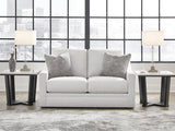 Maitelynn Loveseat