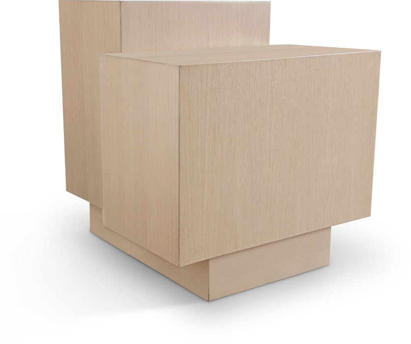 Mateo Oak Veneer End / Side Table