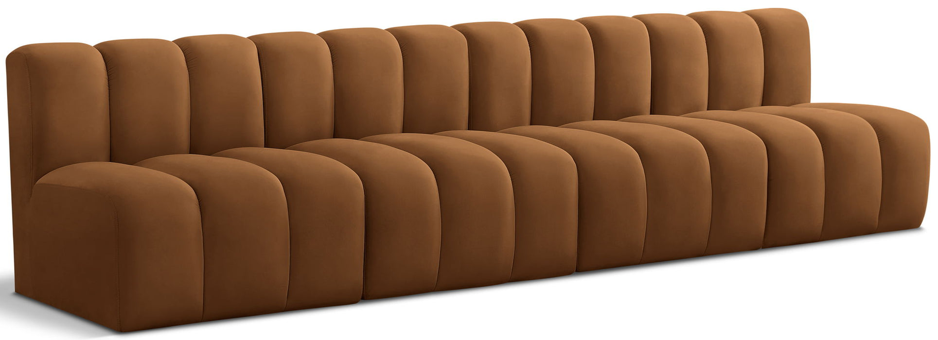 Seccional modular tapizado en terciopelo Arc de 119" de 4 piezas