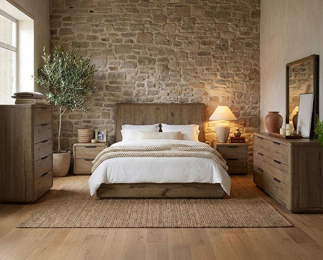 Solenne Arc Bedroom Set