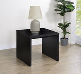 Mesa auxiliar cuadrada de madera de ingeniería Knapp negra