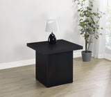 Mesa auxiliar Max cuadrada de laminado de ingeniería negra