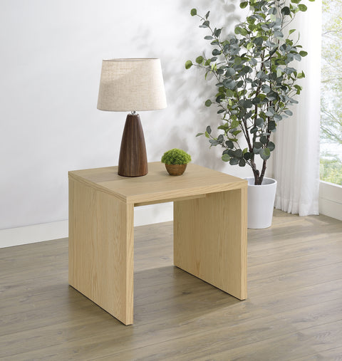 Mesa auxiliar de madera de ingeniería Canoga, roble claro