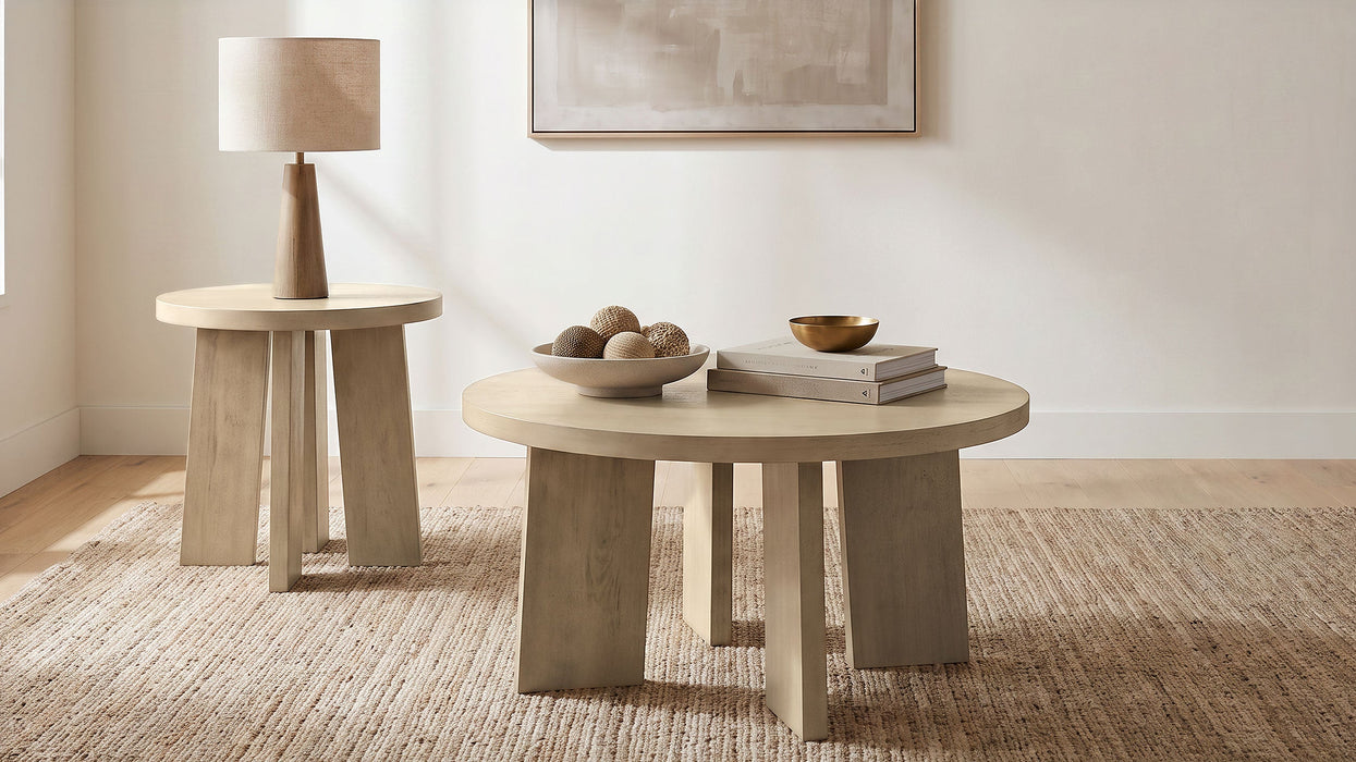 Strouse Contemporary Round Coffee Table in Black