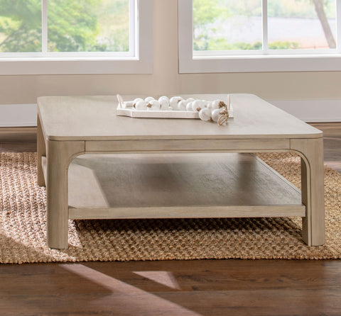 Mesa de centro de madera para cócteles Solano Square, mango envejecido