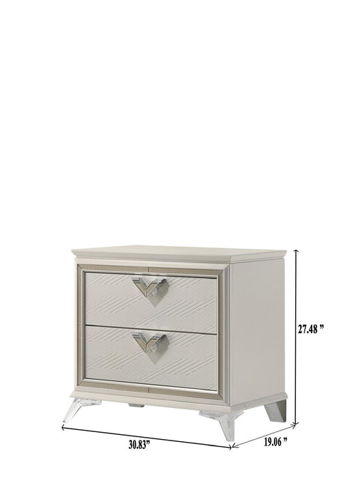 B9832 5-Piece Bedroom Set