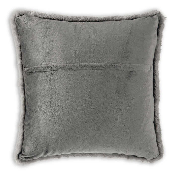 Gariland Pillow