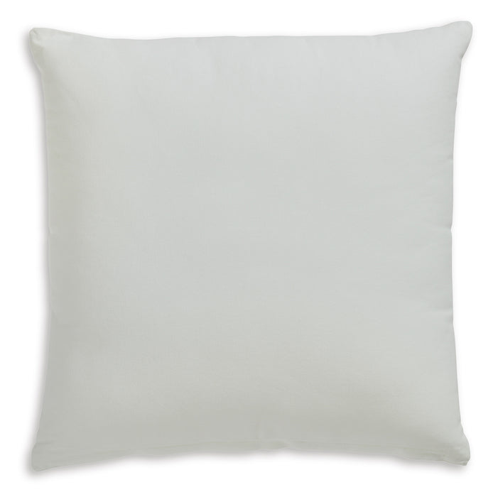 Gyldan Pillow