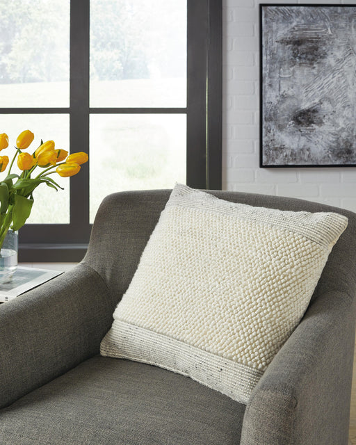 Rowcher Pillow - image 2