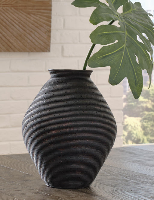 Hannela Vase - image 2