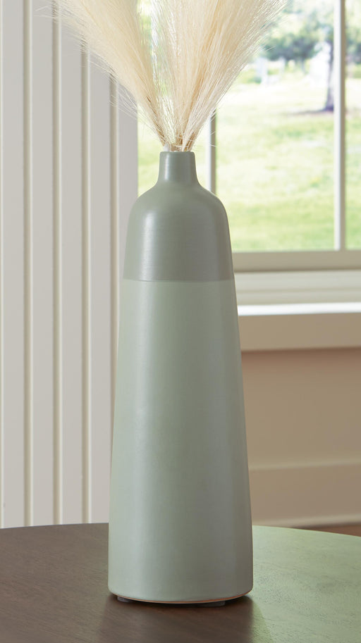 Peerland Vase - image 2