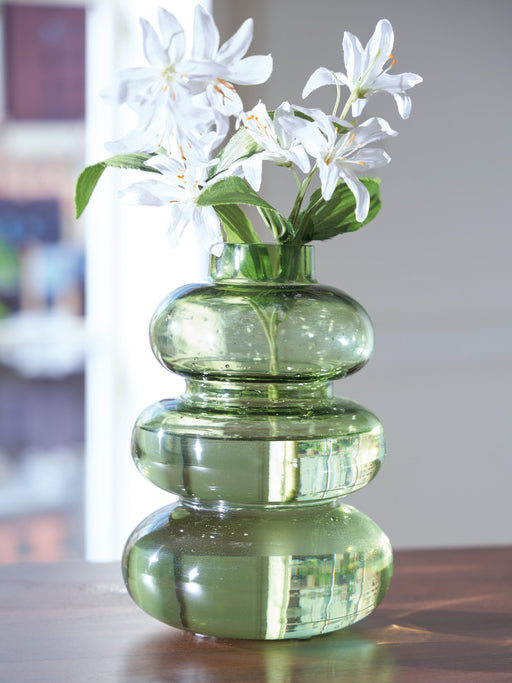 Renethorne Vase - image 2