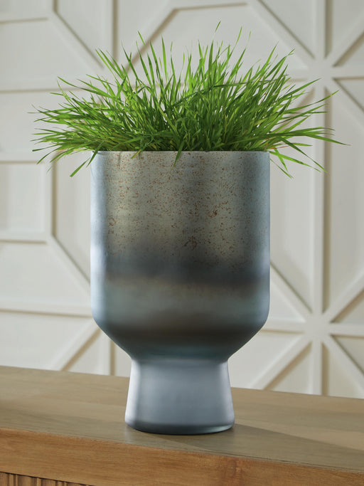Pennmore Vase - image 2