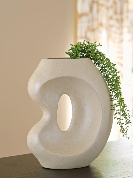 Odion Vase - image 2