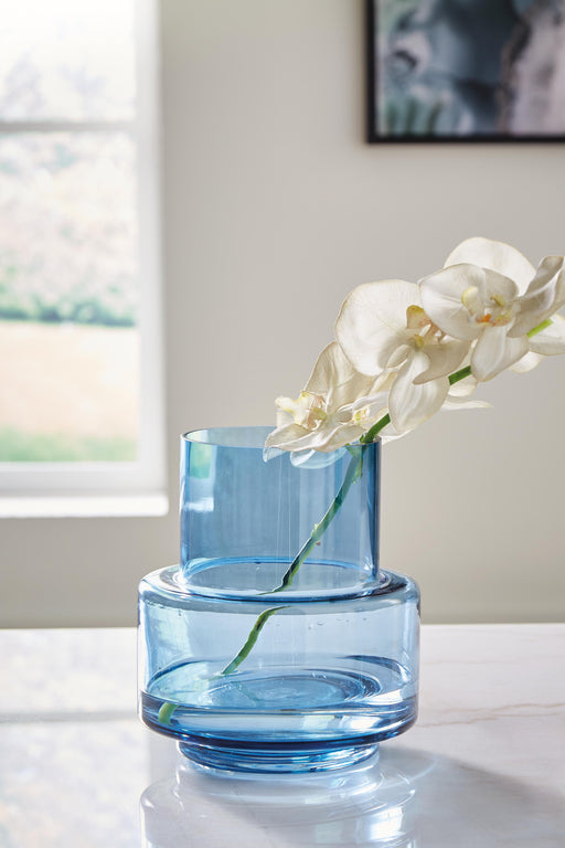 Bealen Indoor/Outdoor Vase - image 2