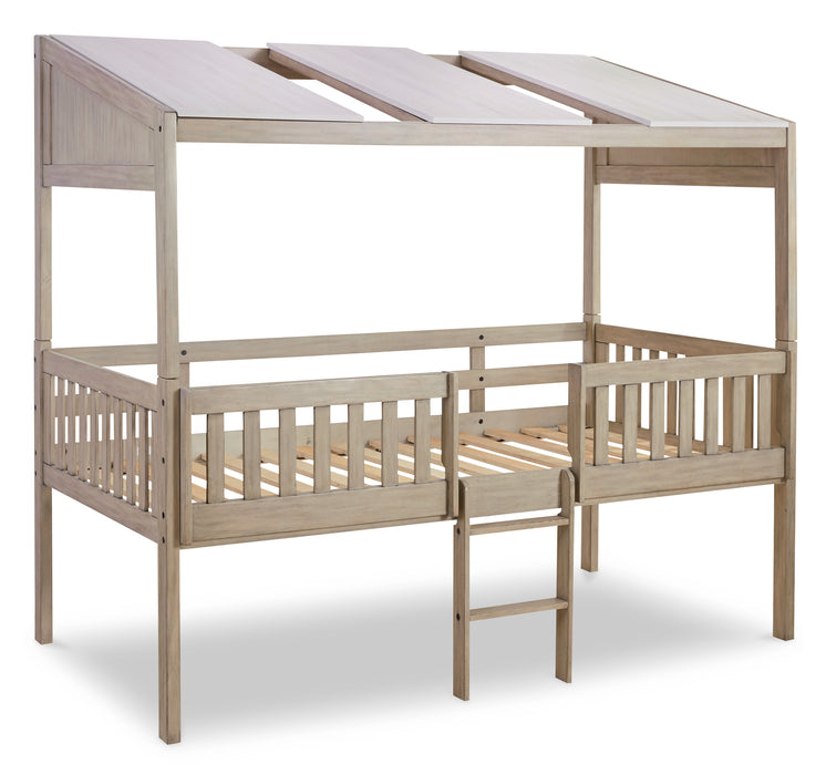 Wrenalyn Twin Loft Bed