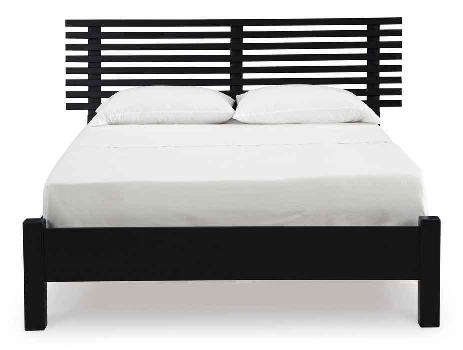 Danziar Slat Panel Bed