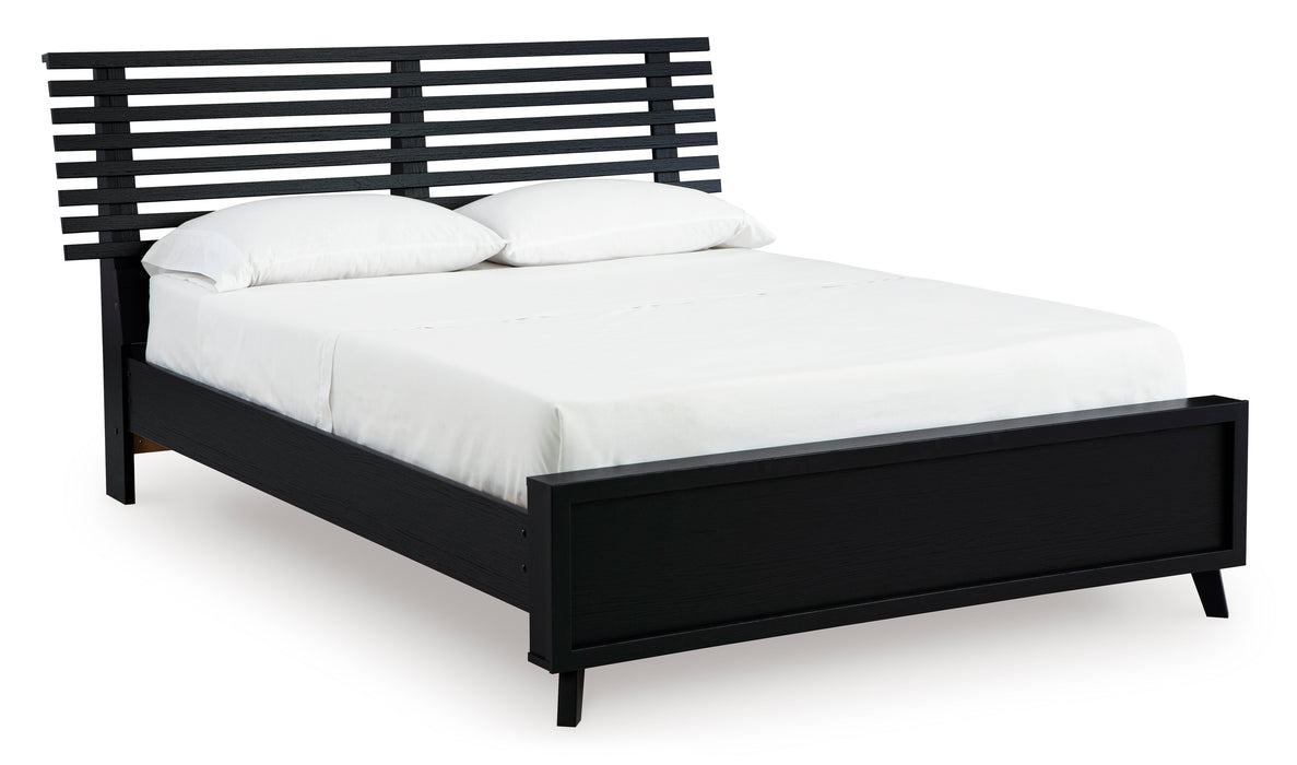 Danziar Slat Panel Bed