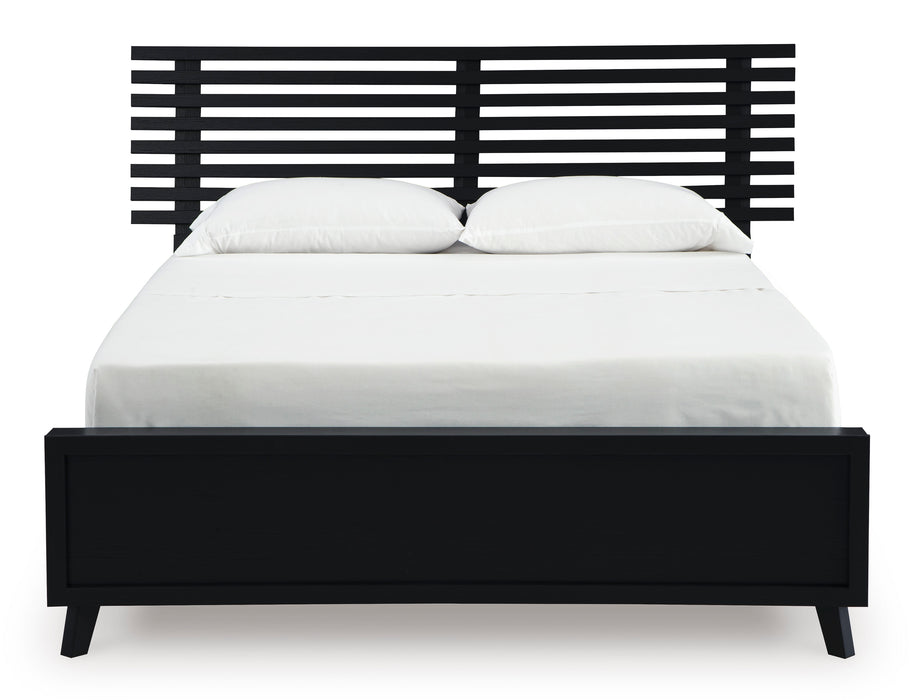 Danziar Slat Panel Bed
