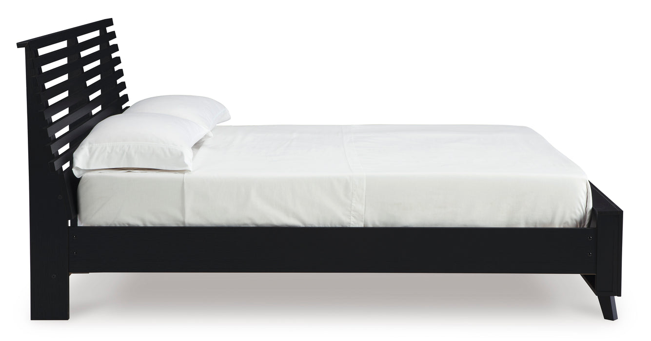 Danziar Slat Panel Bed